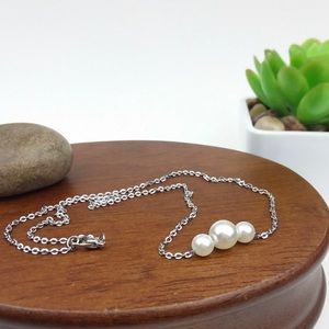 Faux Pearl Silver Tone Chain Necklace 16 inch NWT